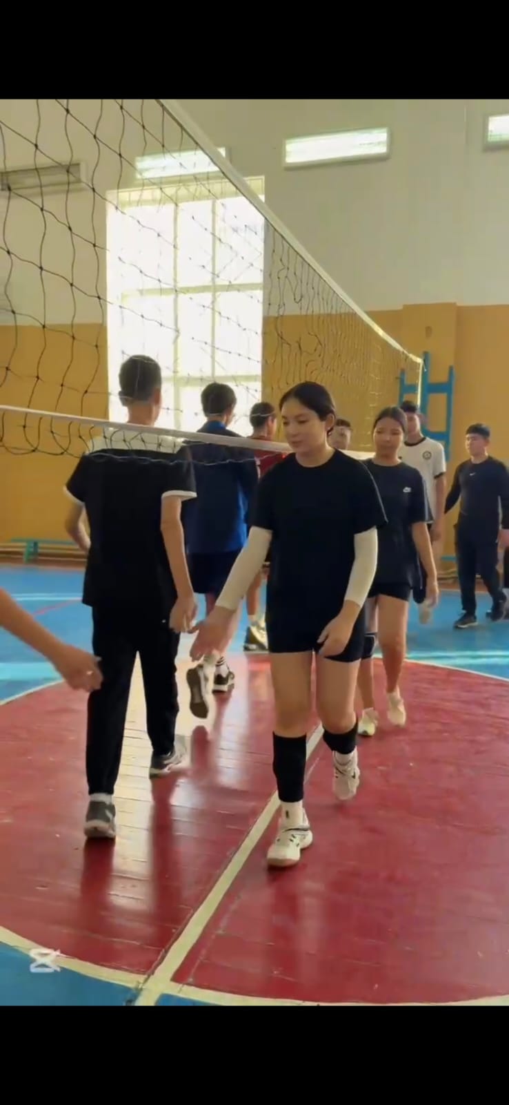 22 Қазан-Республика күніне орай !  &quot; Спорт - елдік рухтың айнасы&quot; атты ұлдар мен қыздар арасында волейбол жарысы өтті!