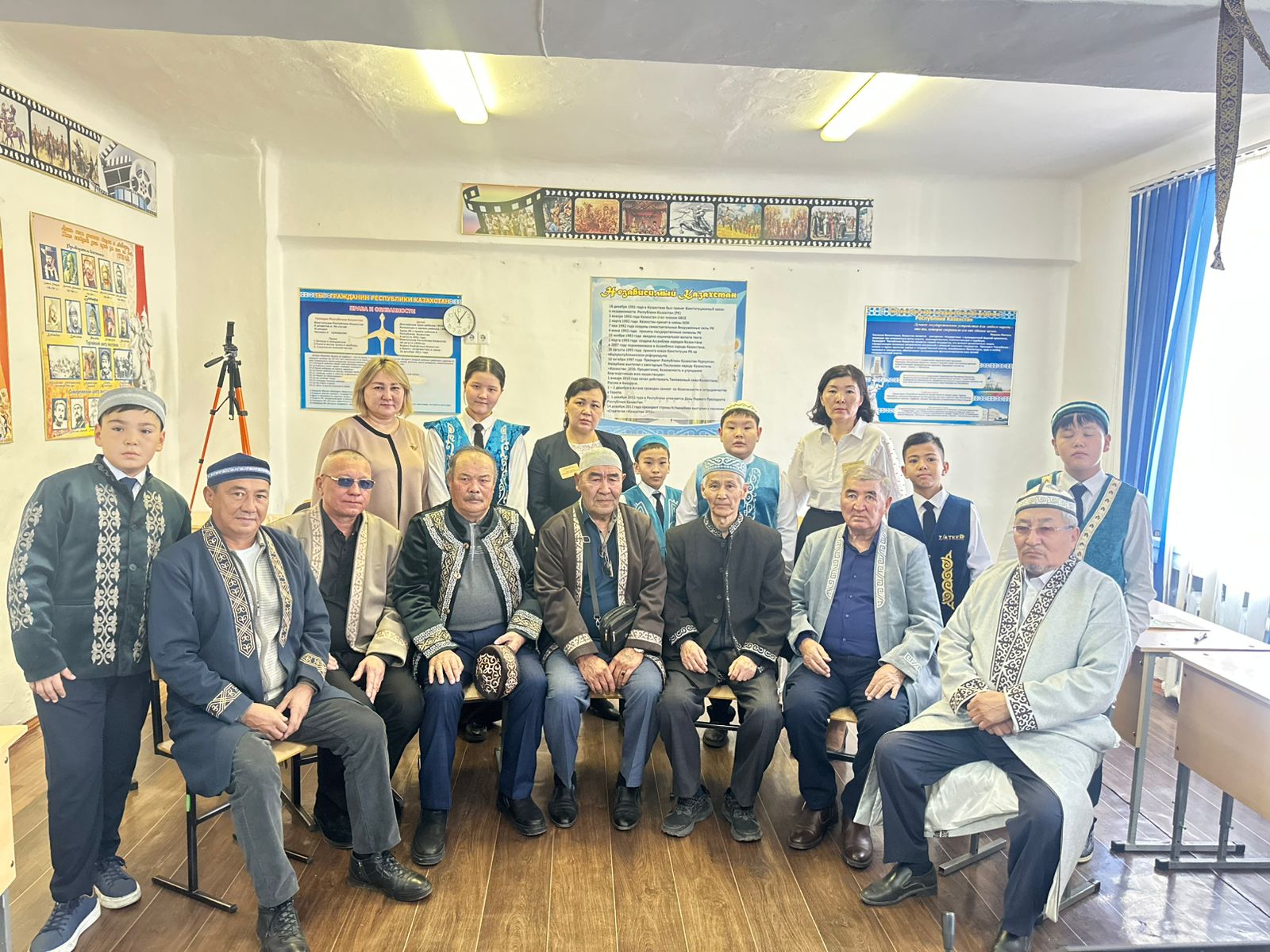 24 қараша &quot;Адал азамат&quot; біртұтас тәрбие бағдарламасы аясында &quot;Шабыт&quot; жобасы, &quot;Қауіпсіз қоғам&quot; алдын алу шарасы бойынша облыстық тәжірибе алмасу семинарында  &quot;Даналық мектебі&quot; клубының жұмысын жүргізу  аясында &quot;Ата өсиеті&quot; аталар клубының ұйымдастыруымен &quot;